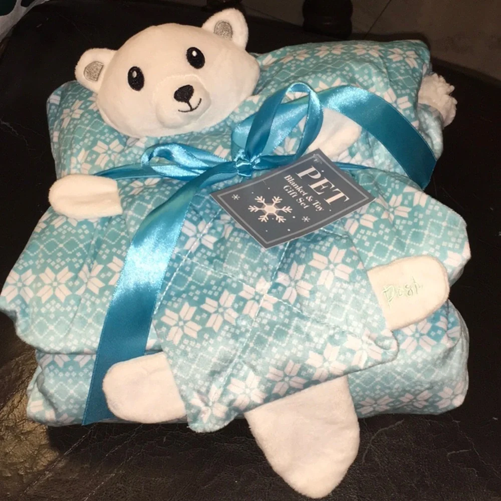 Pet Travel blanket with squeaky toy